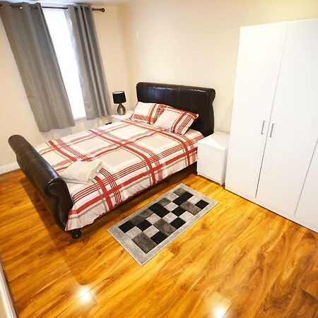 London Zone 2 Three Bedroom Apartment 外观 照片