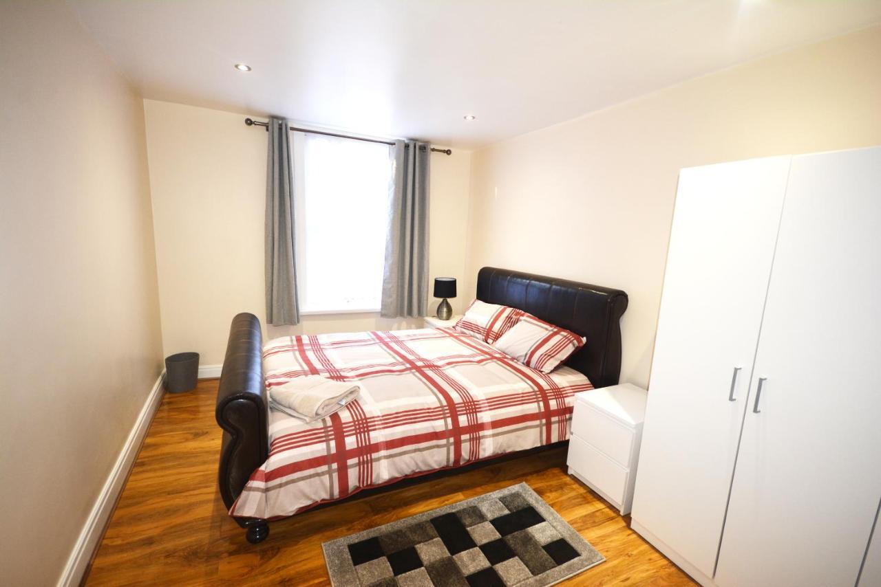 London Zone 2 Three Bedroom Apartment 外观 照片